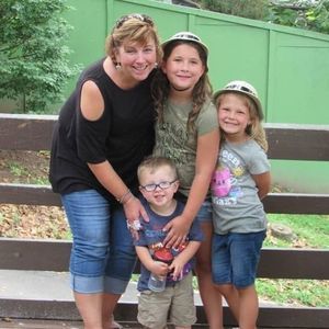 Meet your Posher, Eva